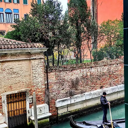 And - Private In Shared Pensionat Venedig
