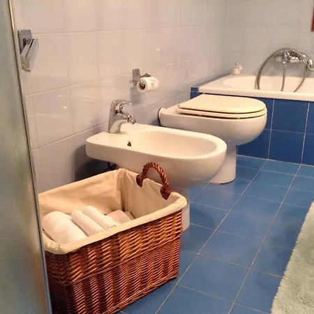 And - Private In Shared Konukevi 3*