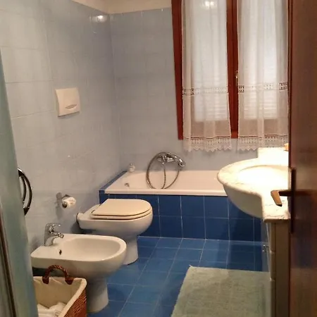 Konukevi And - Private In Shared 3*