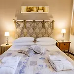 And - Private In Shared 4*