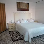 And - Private In Shared Guest house 4*
