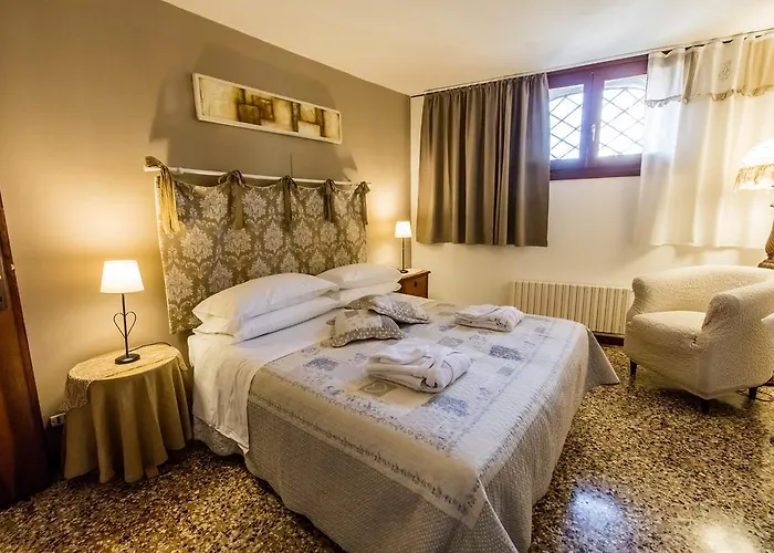 And - Private In Shared Gasthuis